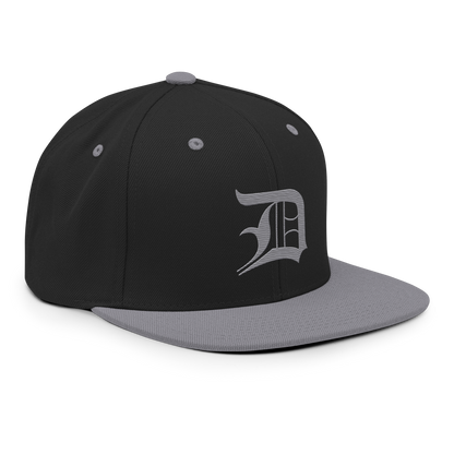 Detroit 'Old English D' Vintage Snapback | Silver