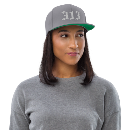 Detroit '313' Vintage Snapback (Old English Font) | Platinum