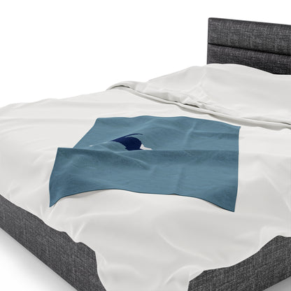 Michigan Upper Peninsula Plush Blanket (w/ UP Finland Flag Outline) | Opal Blue