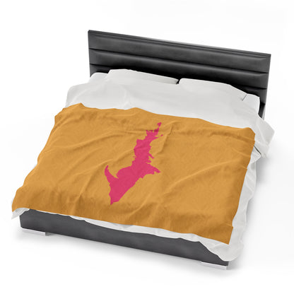 Michigan Upper Peninsula Plush Blanket (w/ Pink UP Outline) | Citrine