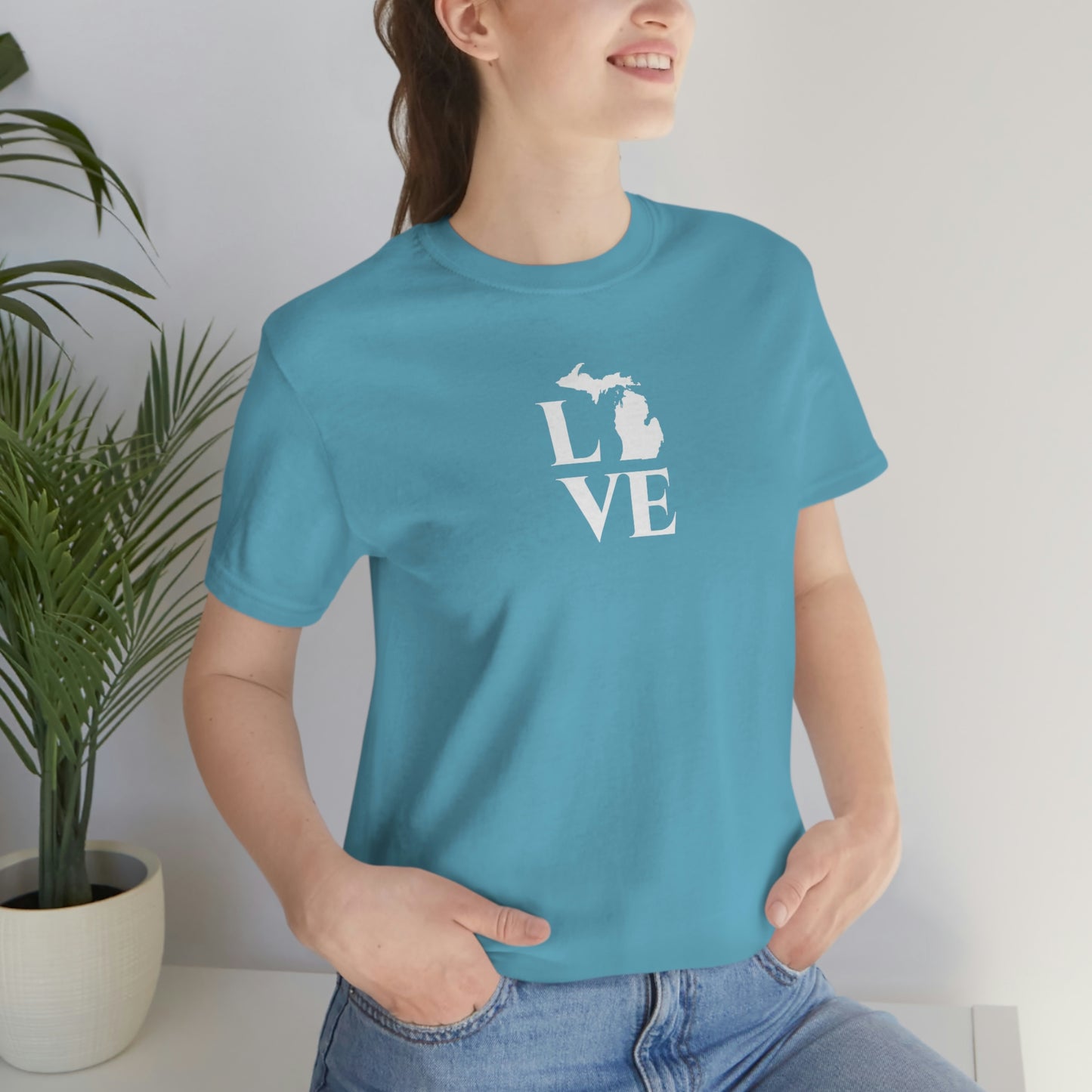 Michigan 'Love' T-Shirt (Roman Serif Font) | Unisex Standard Fit