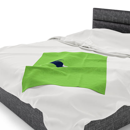 Michigan Upper Peninsula Plush Blanket (w/ UP Finland Flag Outline) | Flash Green