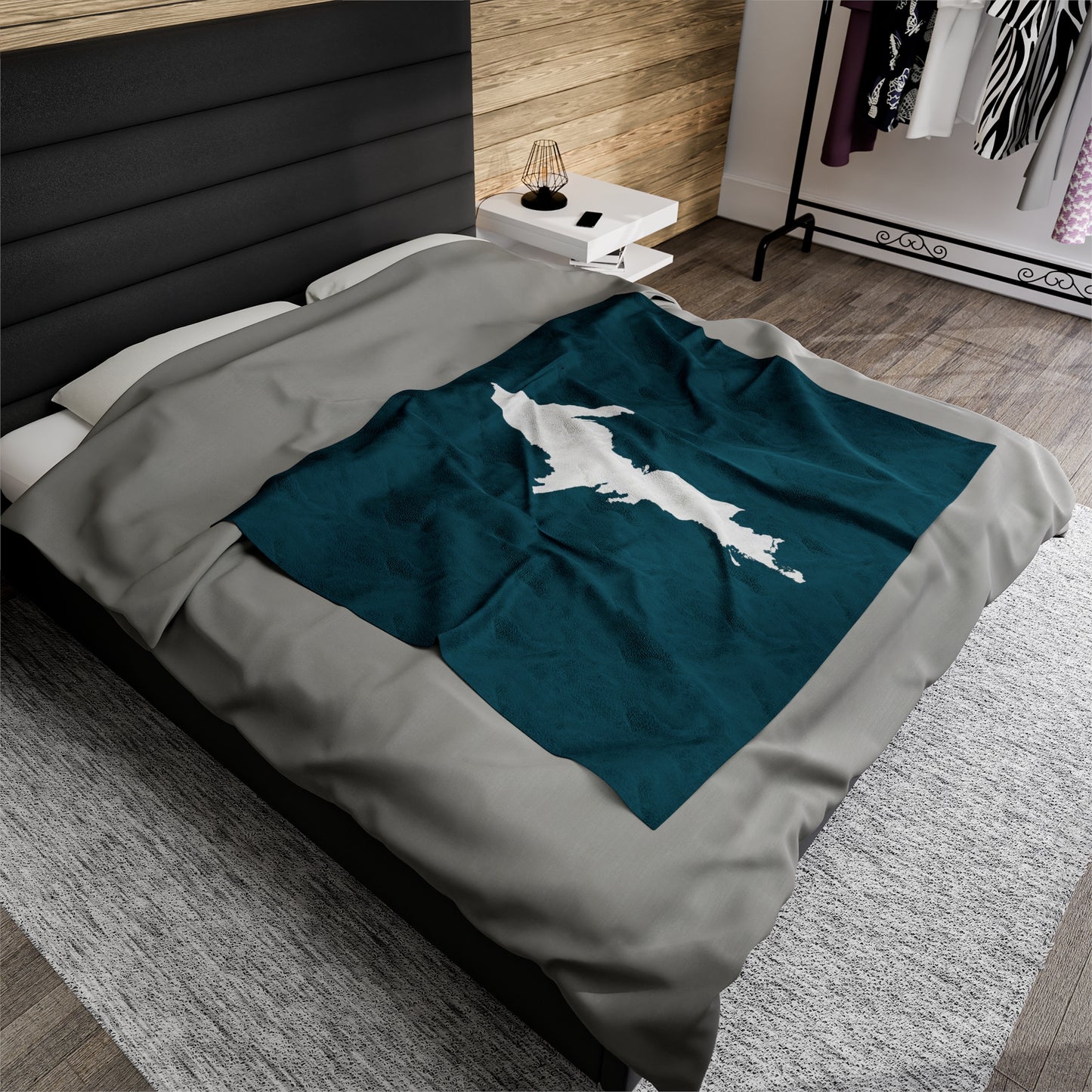 Michigan Upper Peninsula Plush Blanket (w/ UP Outline) | Auburn Hills Teal