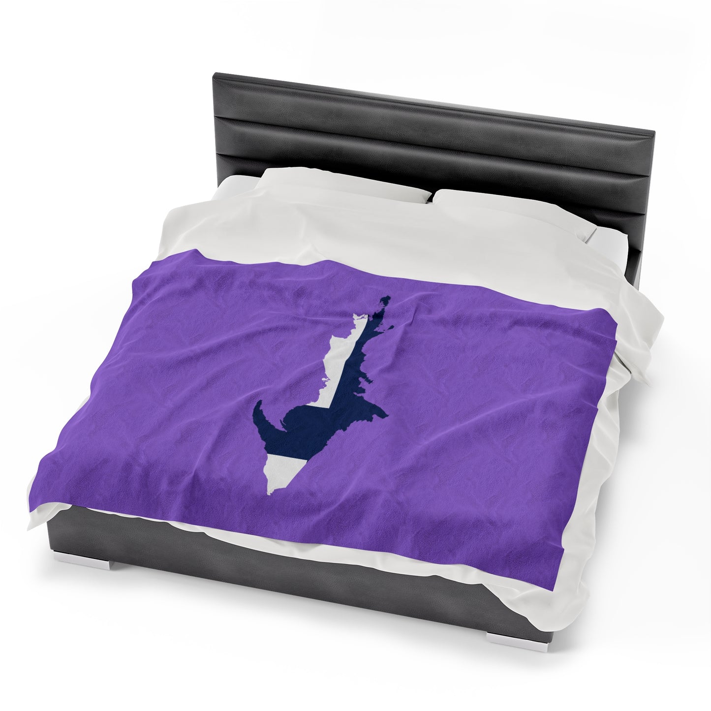 Michigan Upper Peninsula Plush Blanket (w/ UP Finland Flag Outline) | Lavender