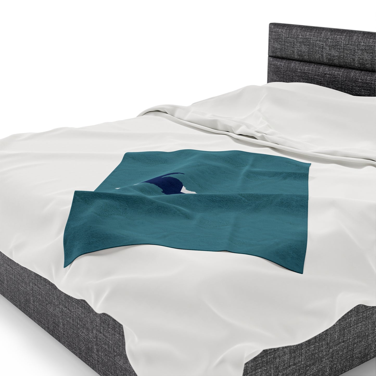 Michigan Upper Peninsula Plush Blanket (w/ UP Finland Flag Outline) | Lake Huron Blue