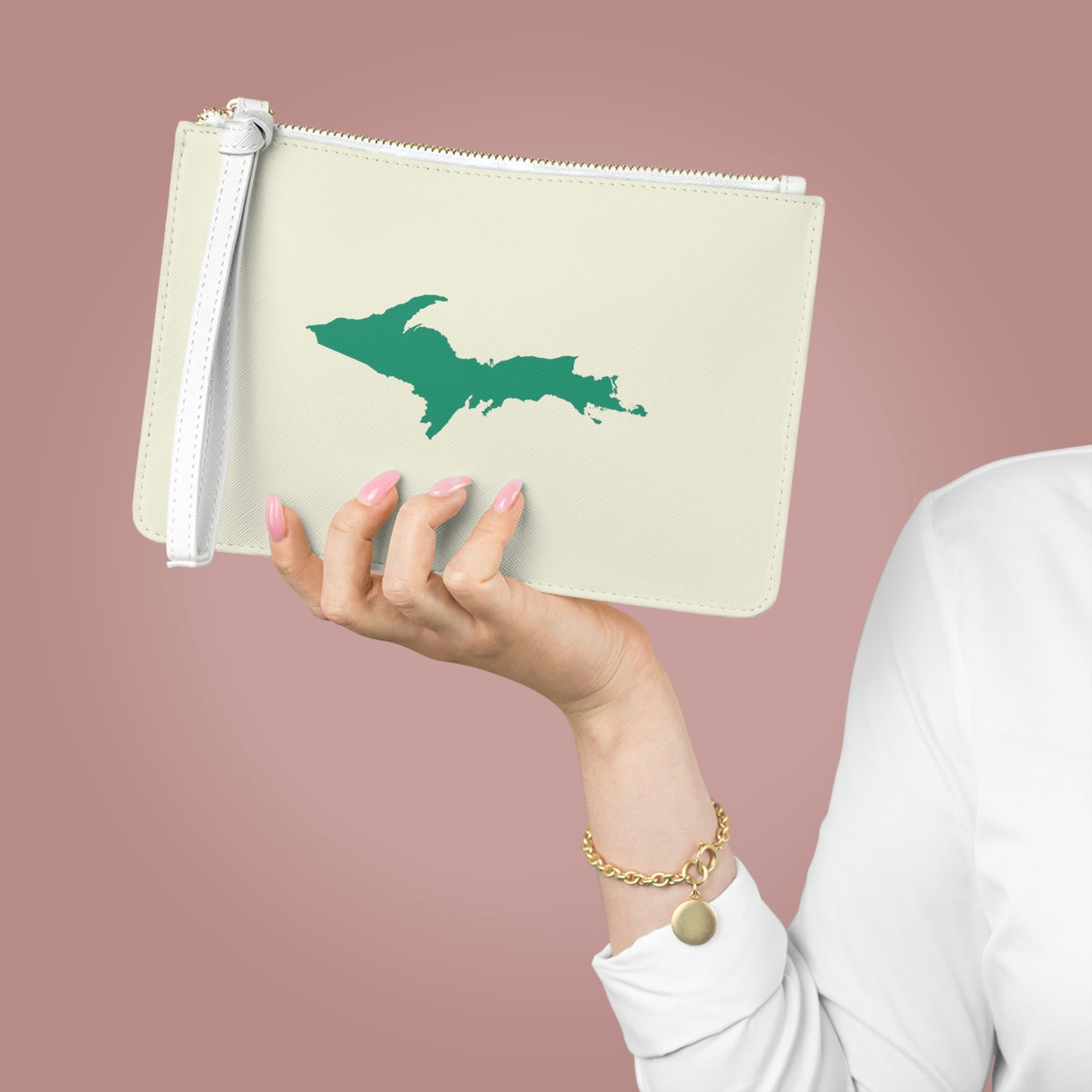 Michigan Upper Peninsula Clutch Bag (Ivory Color w/ Emerald UP Outline)