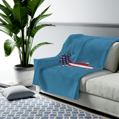 Michigan Upper Peninsula Plush Blanket (w/ UP USA Flag Outline) | Lake Michigan Blue