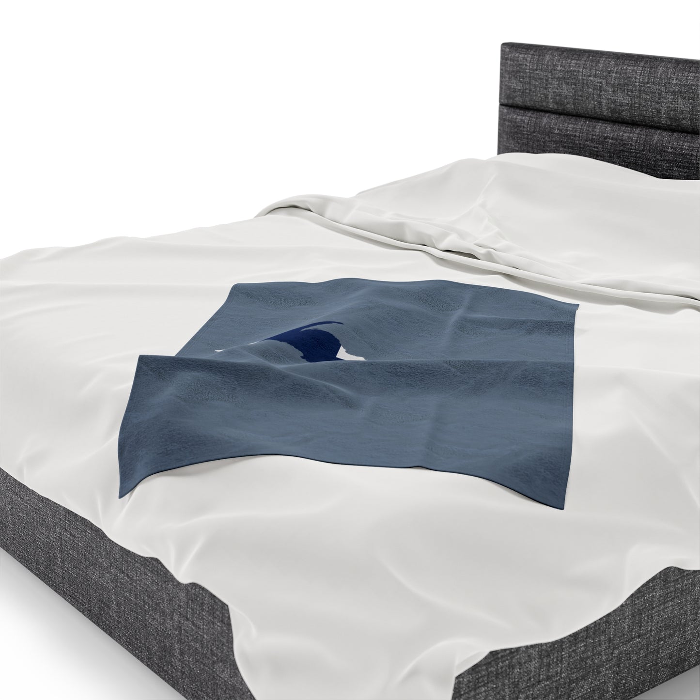 Michigan Upper Peninsula Plush Blanket (w/ UP Finland Flag Outline) | B-24 Liberator Grey