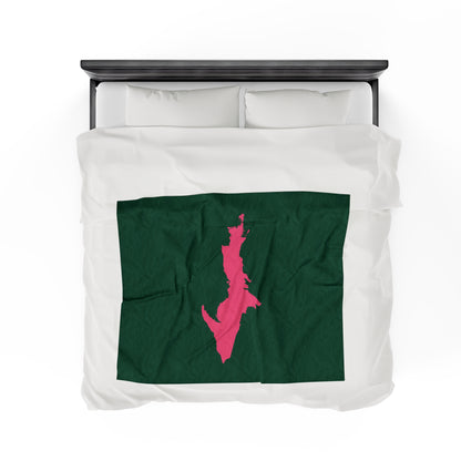 Michigan Upper Peninsula Plush Blanket (w/ Pink UP Outline) | Superior Green