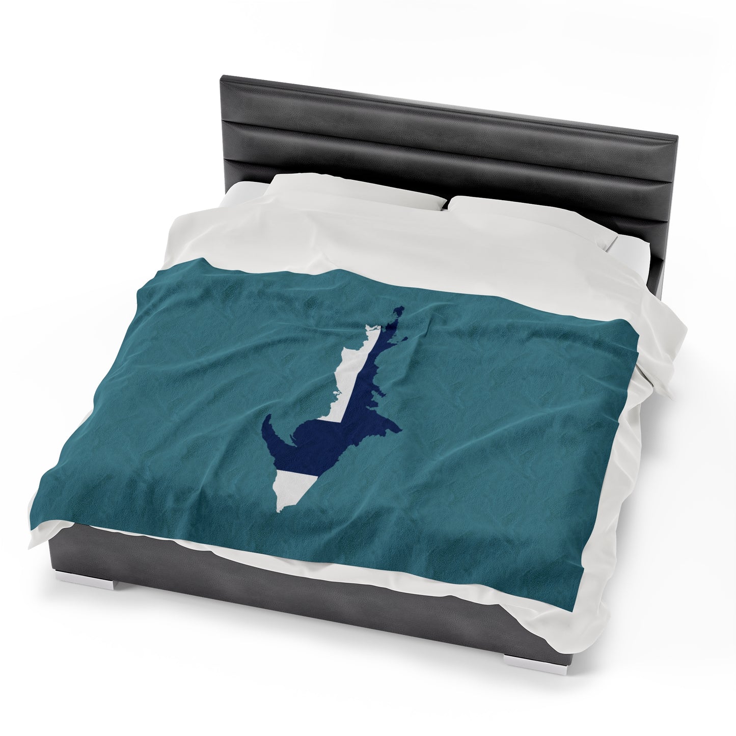 Michigan Upper Peninsula Plush Blanket (w/ UP Finland Flag Outline) | Lake Huron Blue