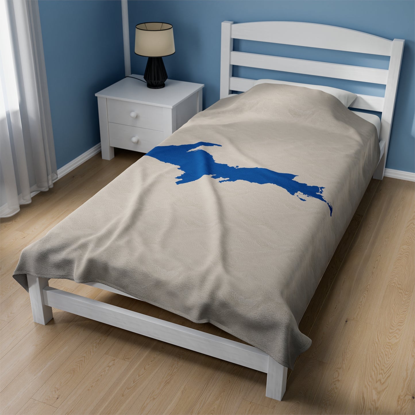 Michigan Upper Peninsula Plush Blanket (w/ Azure UP Outline) | Canvas Color