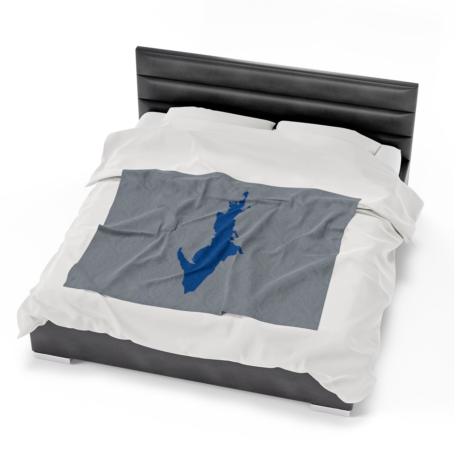 Michigan Upper Peninsula Plush Blanket (w/ Azure UP Outline) | Silver