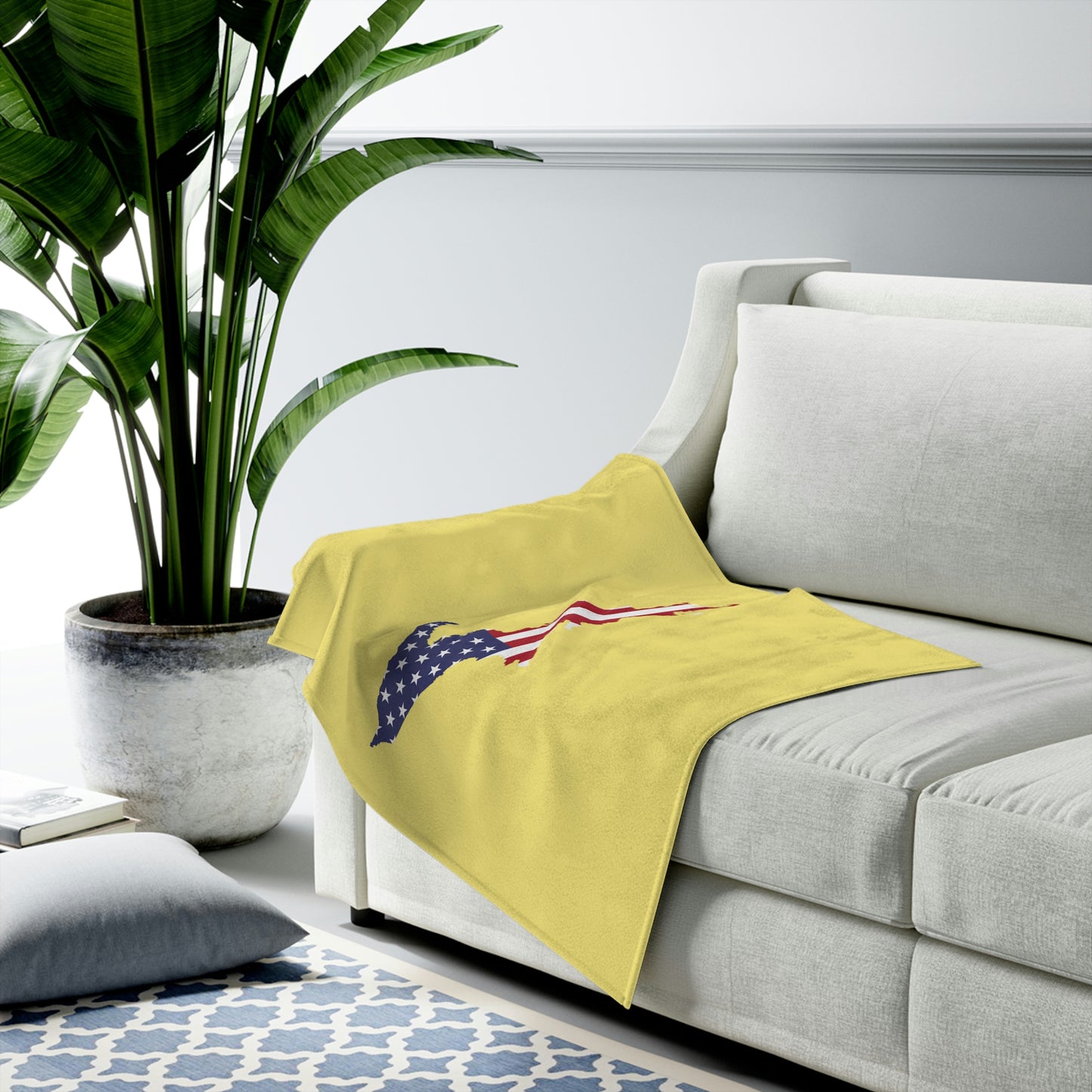 Michigan Upper Peninsula Plush Blanket (w/ UP USA Flag Outline) | Cherry Yellow