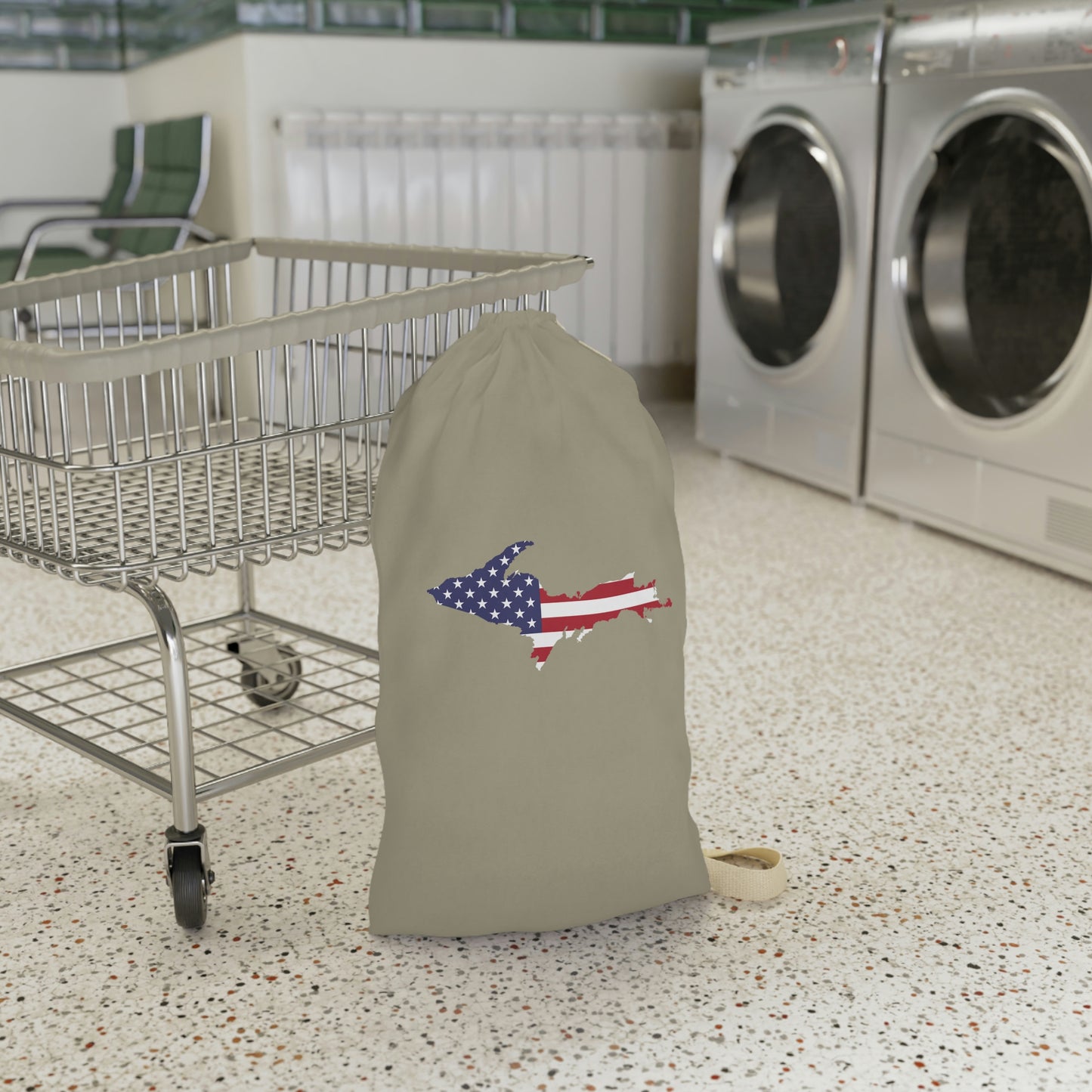 Michigan Upper Peninsula Laundry Bag (Petoskey Stone Beige w/ UP USA Flag Outline)