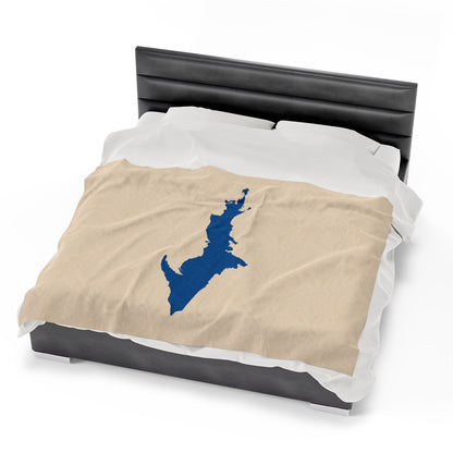 Michigan Upper Peninsula Plush Blanket (w/ Azure UP Outline) | Champagne White