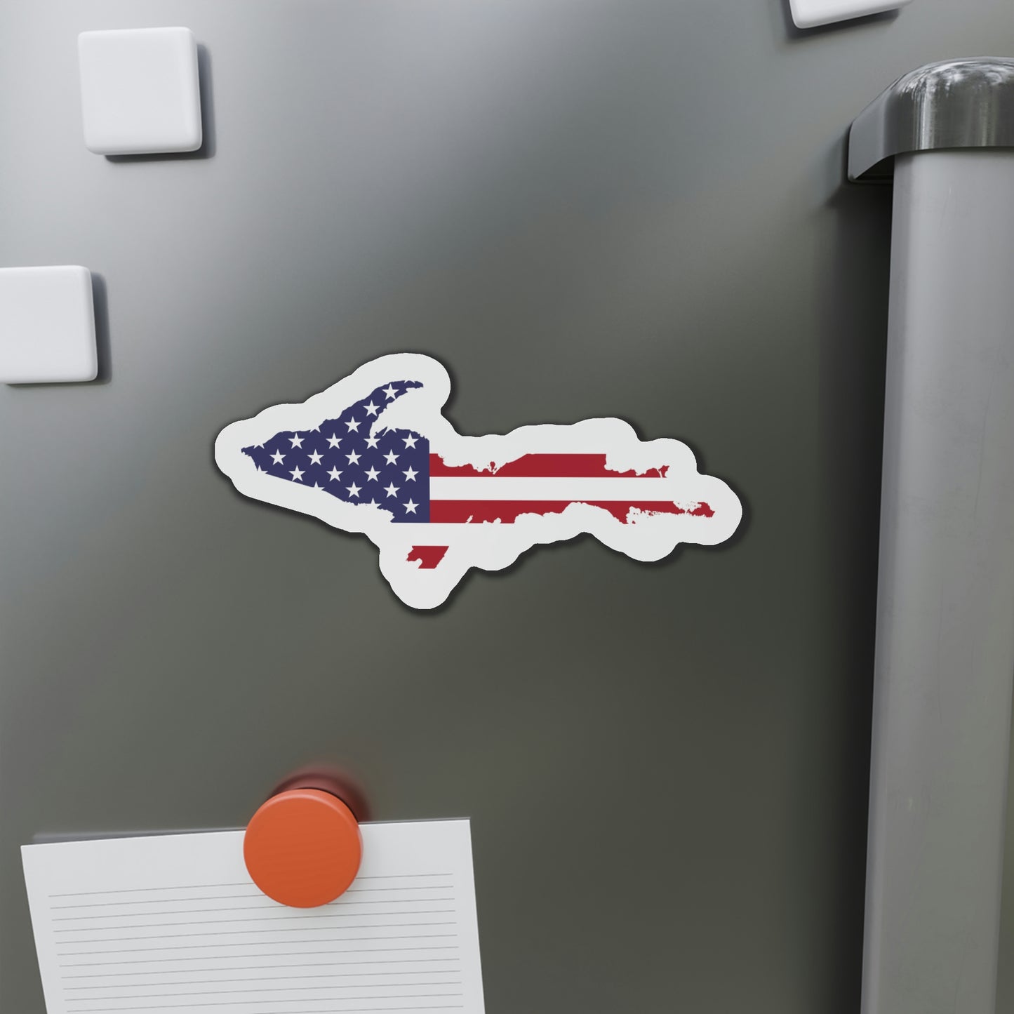 Michigan Upper Peninsula Kiss Cut Magnet (w/ UP USA Flag Outline)