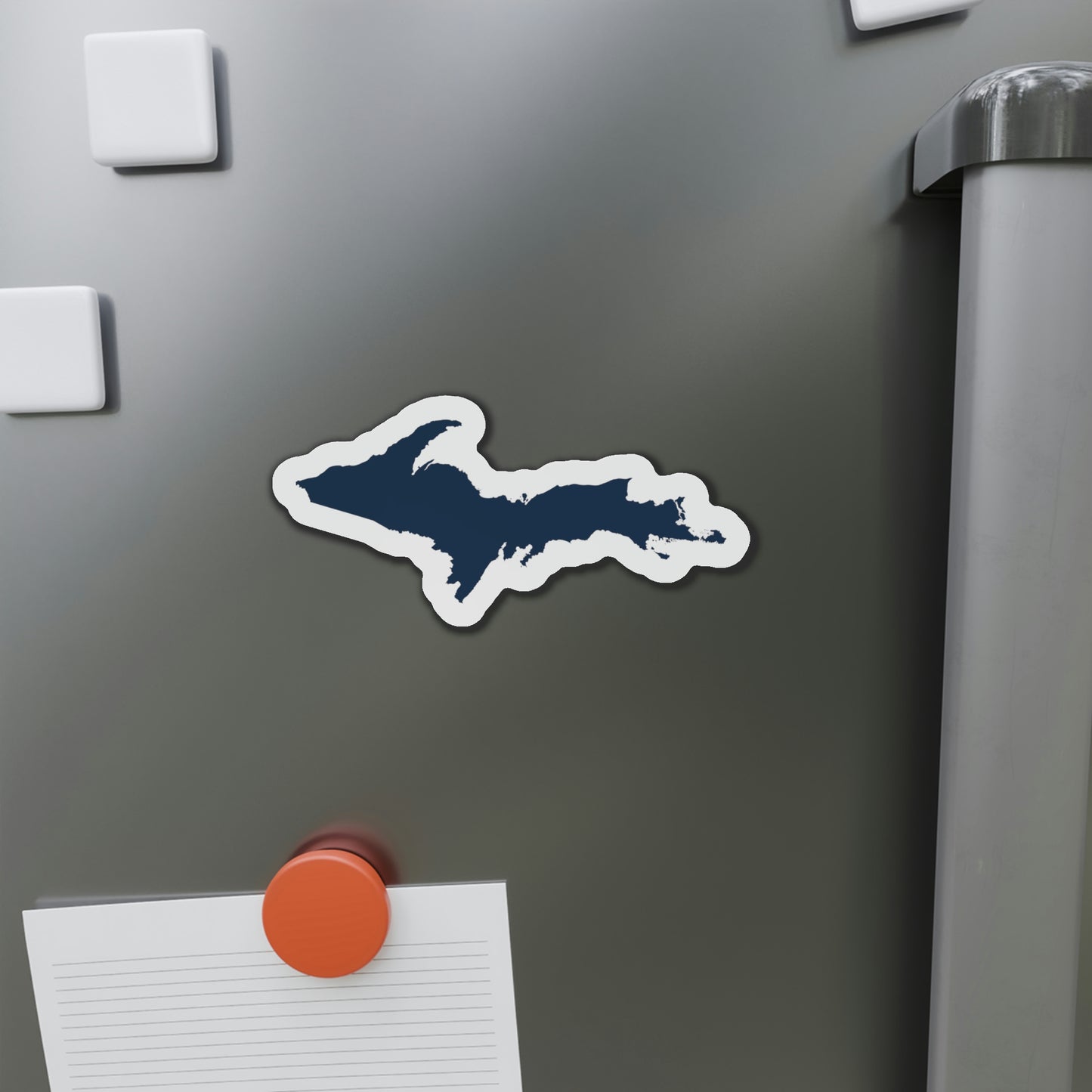 Michigan Upper Peninsula Kiss Cut Magnet (w/ Navy Outline)