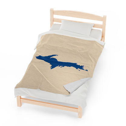 Michigan Upper Peninsula Plush Blanket (w/ Azure UP Outline) | Champagne White