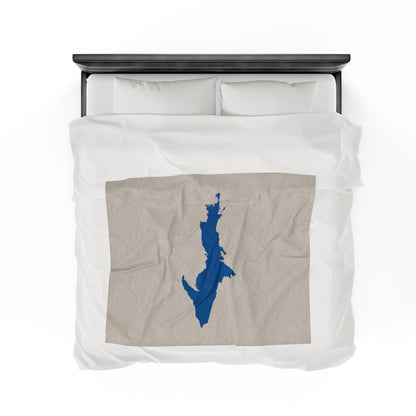 Michigan Upper Peninsula Plush Blanket (w/ Azure UP Outline) | Canvas Color