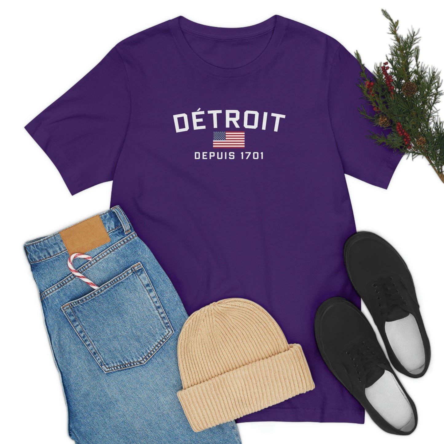 'Détroit Depuis 1701' T-Shirt (w/USA Flag Outline) | Unisex Standard Fit