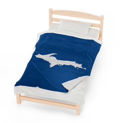 Michigan Upper Peninsula Plush Blanket (w/ UP Outline) | Azure