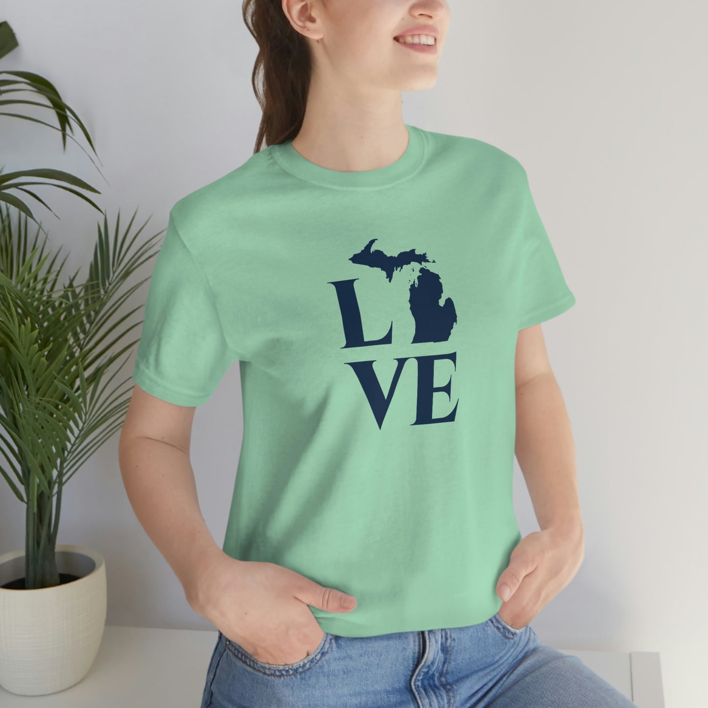 Michigan 'Love' T-Shirt (Roman Serif Font) | Unisex Standard Fit