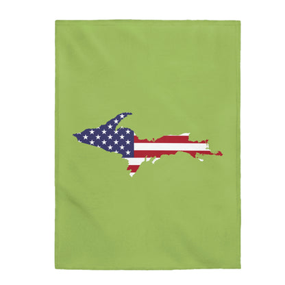 Michigan Upper Peninsula Plush Blanket (w/ UP USA Flag Outline) | Gooseberry Green