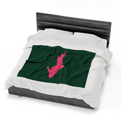 Michigan Upper Peninsula Plush Blanket (w/ Pink UP Outline) | Superior Green