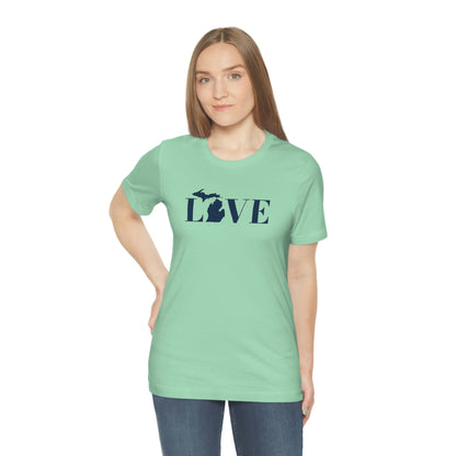 Michigan 'Love' T-Shirt (Didone Font) | Unisex Standard Fit