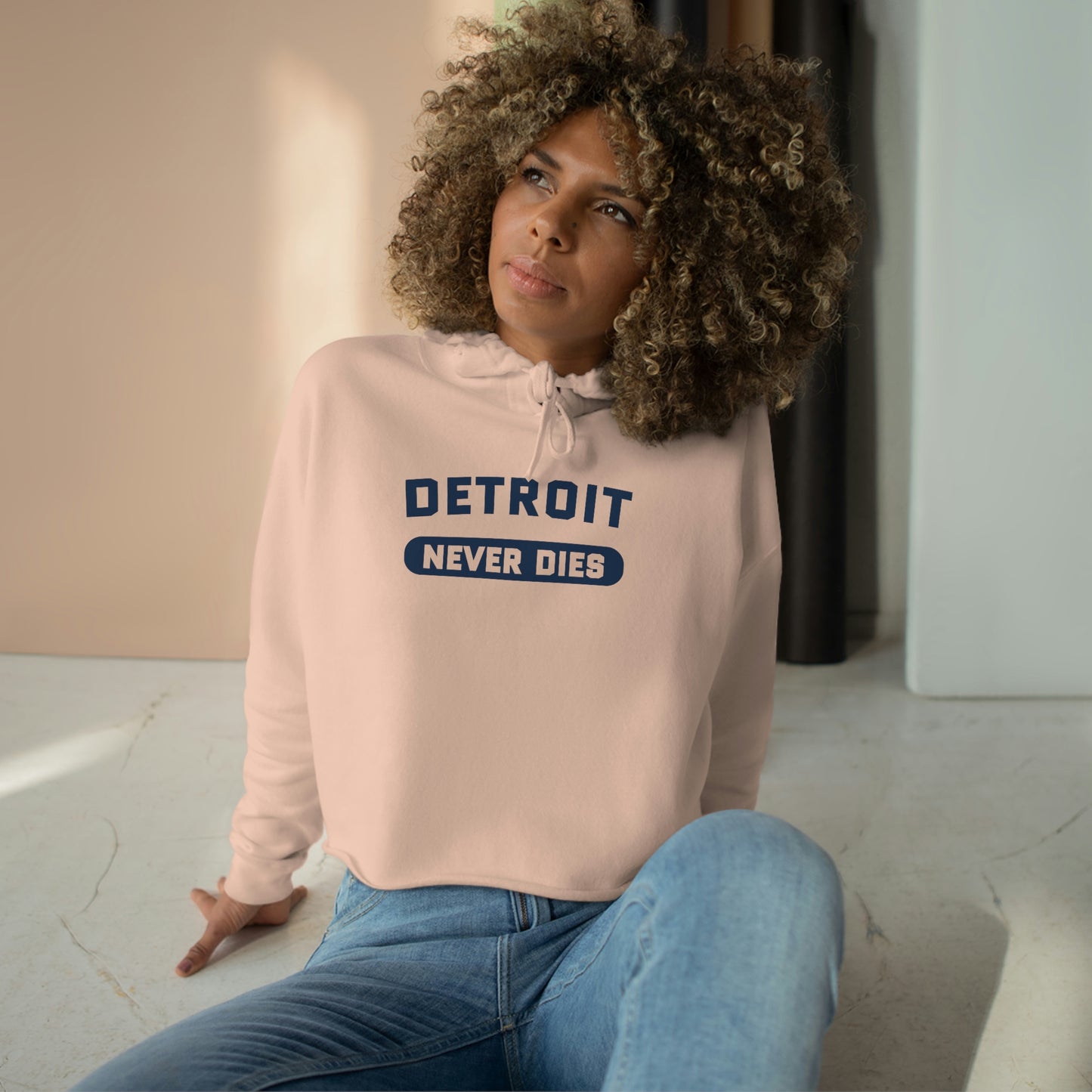 'Detroit Never Dies' Hoodie | Women's Cropped Relaxed Fit