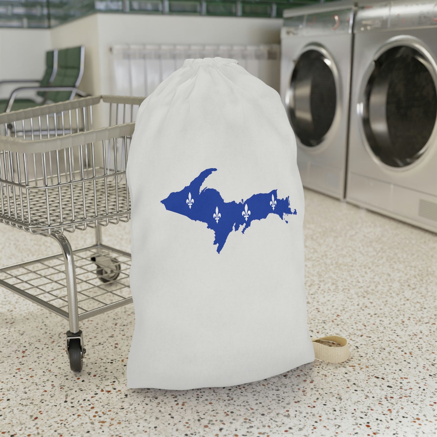 Michigan Upper Peninsula Laundry Bag (Birch Bark White w/ UP Quebec Flag Outline)