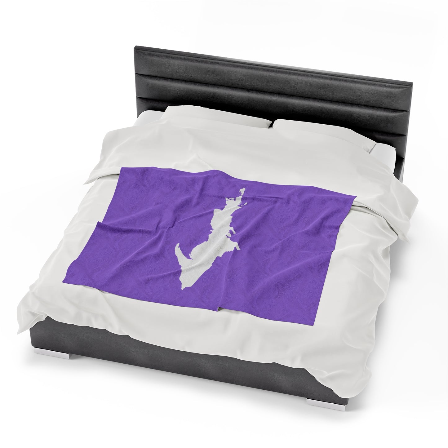 Michigan Upper Peninsula Plush Blanket (w/ UP Outline) | Lavender