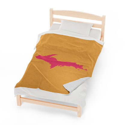 Michigan Upper Peninsula Plush Blanket (w/ Pink UP Outline) | Citrine