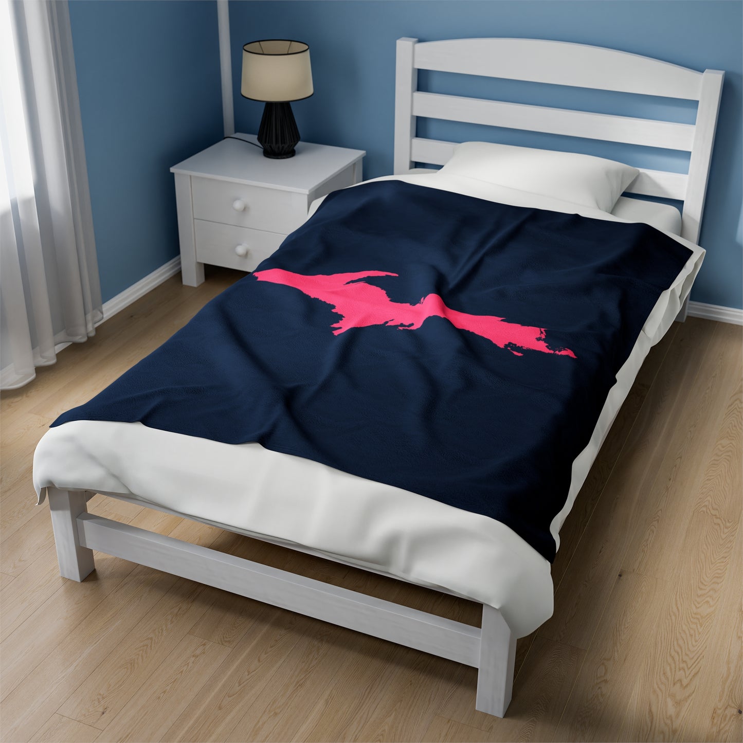 Michigan Upper Peninsula Plush Blanket (w/ Pink UP Outline) | Navy