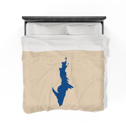 Michigan Upper Peninsula Plush Blanket (w/ Azure UP Outline) | Champagne White