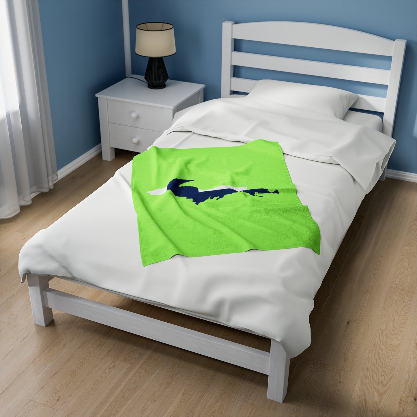 Michigan Upper Peninsula Plush Blanket (w/ UP Finland Flag Outline) | Flash Green