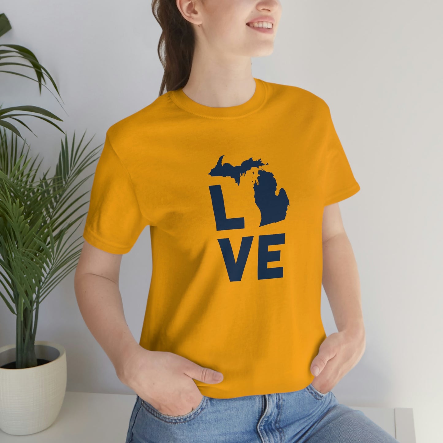 Michigan 'Love' T-Shirt (Geometric Sans Font) | Unisex Standard Fit