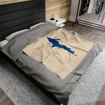 Michigan Upper Peninsula Plush Blanket (w/ Azure UP Outline) | Champagne White