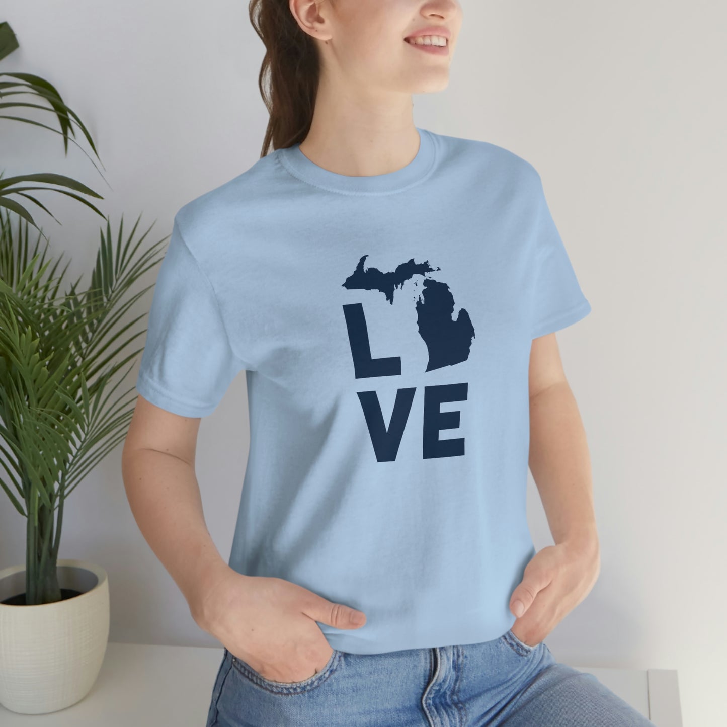 Michigan 'Love' T-Shirt (Geometric Sans Font) | Unisex Standard Fit