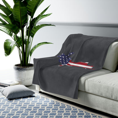 Michigan Upper Peninsula Plush Blanket (w/ UP USA Flag Outline) | Iron Ore Grey