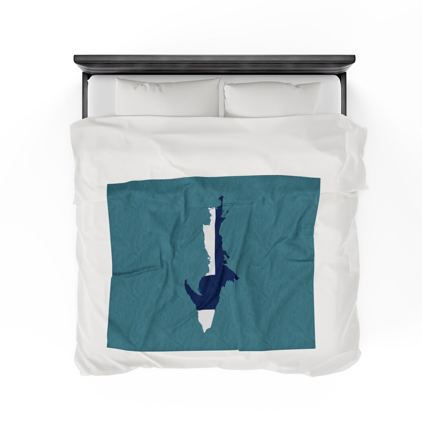 Michigan Upper Peninsula Plush Blanket (w/ UP Finland Flag Outline) | Lake Huron Blue