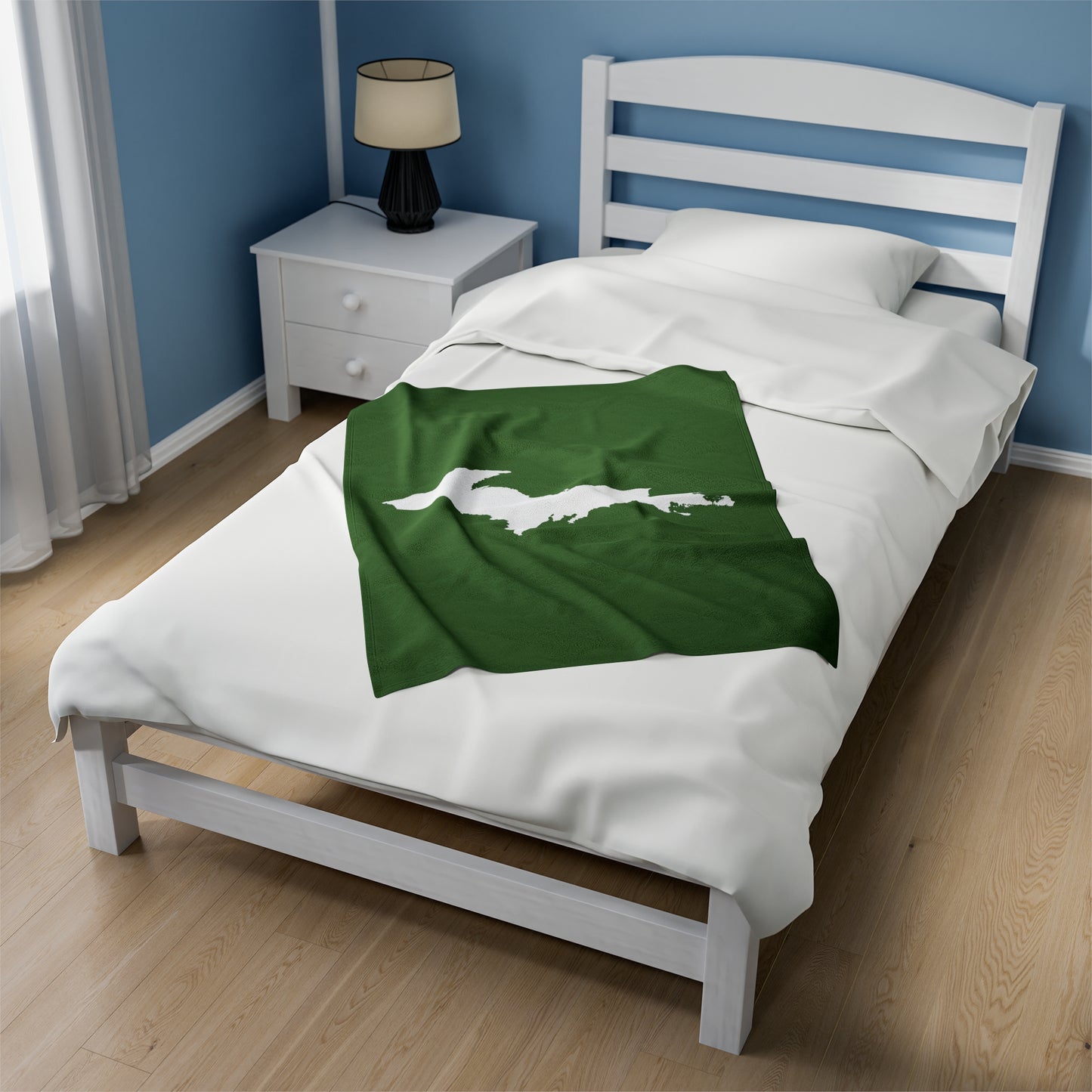 Michigan Upper Peninsula Plush Blanket (w/ UP Outline) | Pine Green