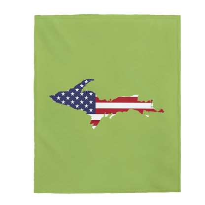 Michigan Upper Peninsula Plush Blanket (w/ UP USA Flag Outline) | Gooseberry Green