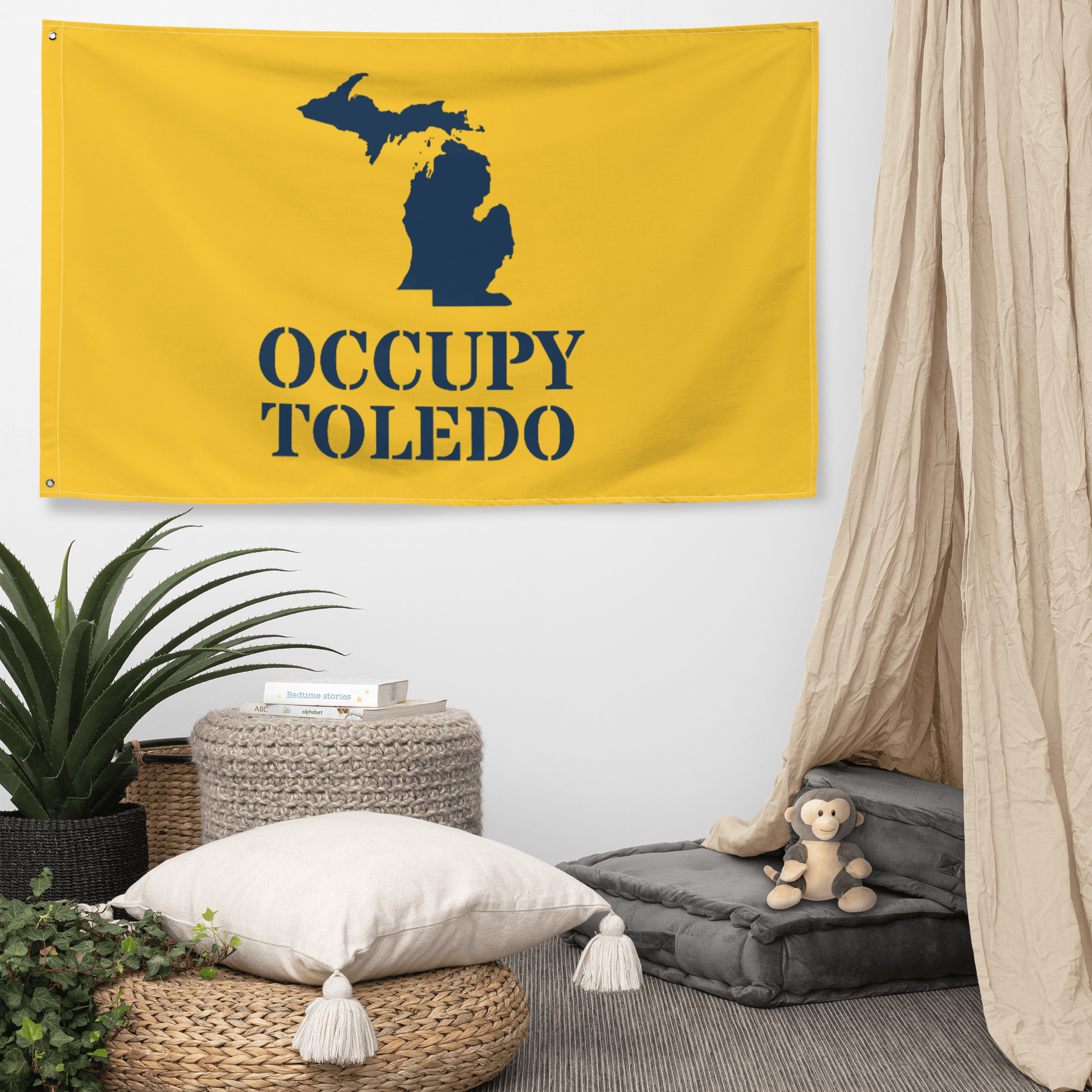 'Occupy Toledo' Flag | Yellow/Navy Colors - Circumspice Michigan