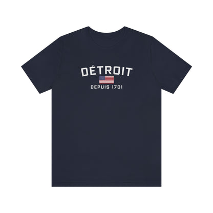 'Détroit Depuis 1701' T-Shirt (w/USA Flag Outline) | Unisex Standard Fit