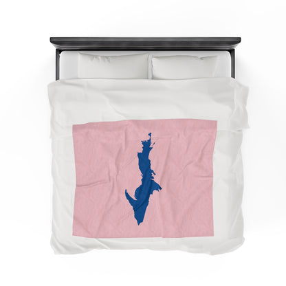 Michigan Upper Peninsula Plush Blanket (w/ Azure UP Outline) | Pale Pink