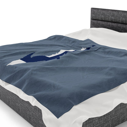 Michigan Upper Peninsula Plush Blanket (w/ UP Finland Flag Outline) | B-24 Liberator Grey