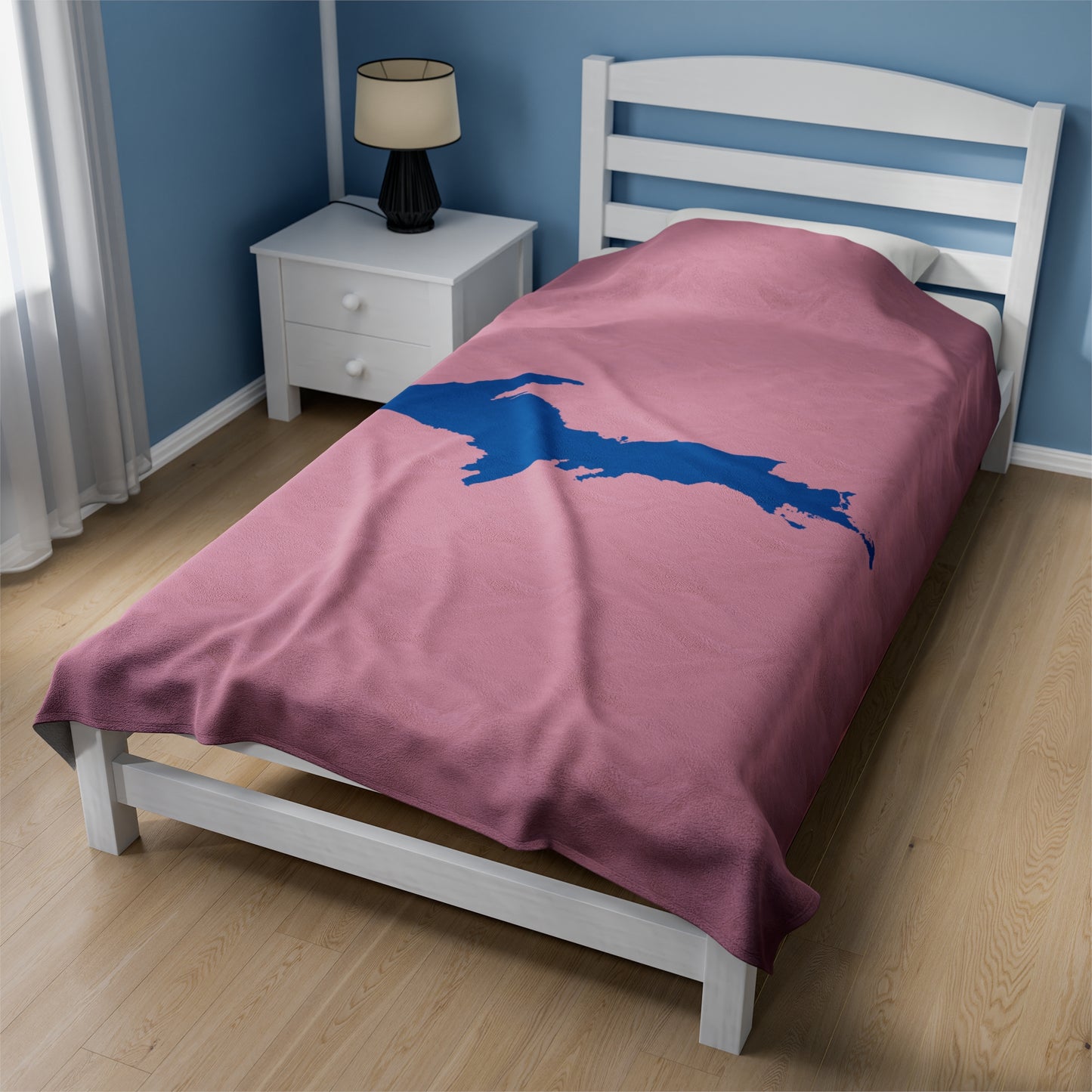 Michigan Upper Peninsula Plush Blanket (w/ Azure UP Outline) | Pink