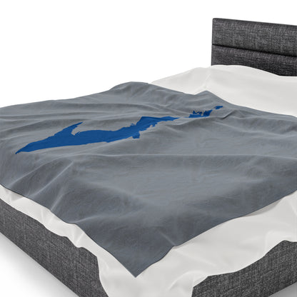 Michigan Upper Peninsula Plush Blanket (w/ Azure UP Outline) | Silver