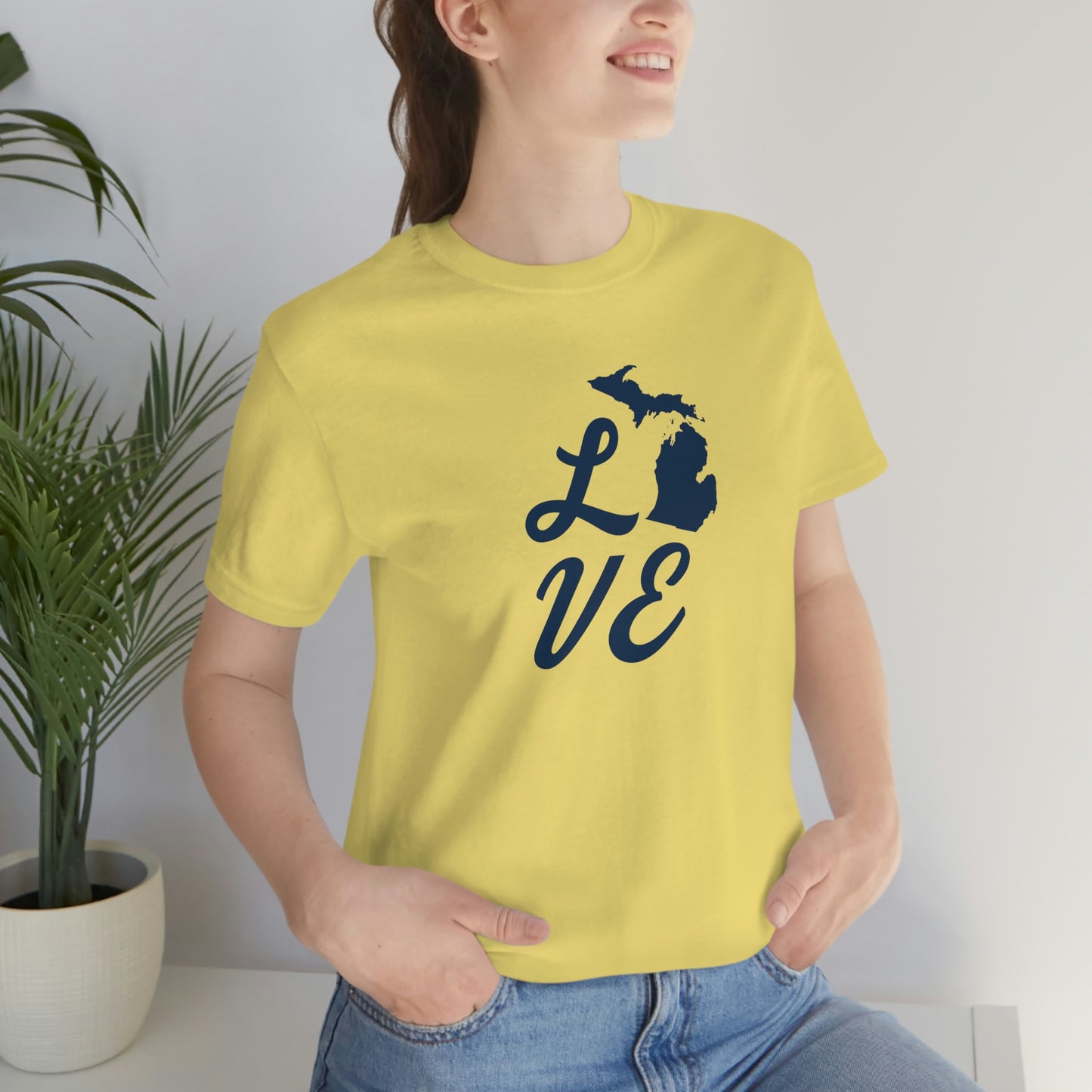 Michigan 'Love' T-Shirt (Retro Script Font) | Unisex Standard Fit